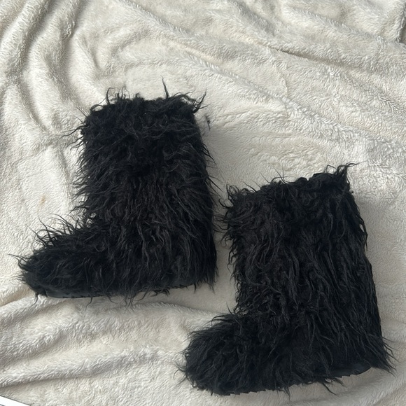 Von D “Kitty” Size 10 - Picture 5 of 9